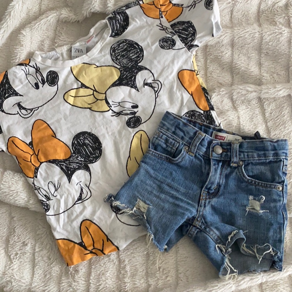 Levi’s jean shorts